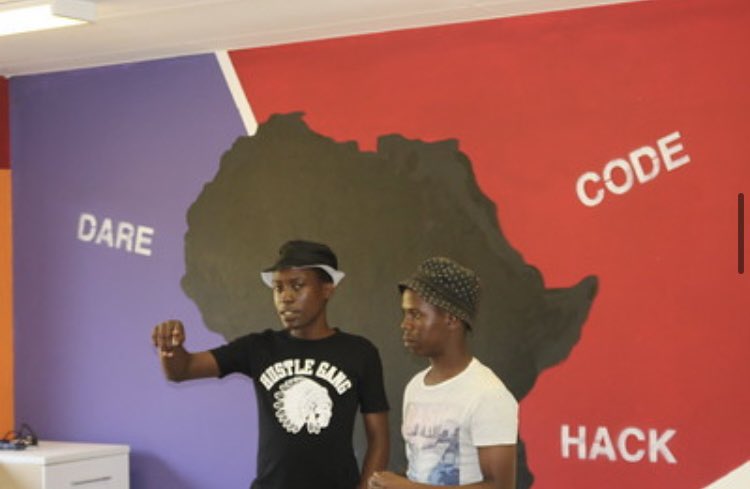 Geekulcha's tweet image. Throwback to the 2017 #gkVacWork

It was quite an exhilarating week of code 🙌

#GKTurns10
#IBlameGK