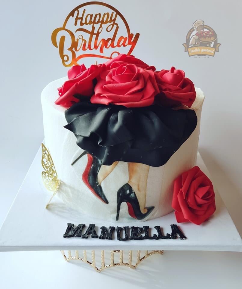 JOBCakes21's tweet photo. Où sont les fashionistas ???

Toujours plus, pour sublimer vos évènements et ce, pour un bonheur partagé🤗😌

Le standard du 697 64 67 88 attend votre appel, ☎️📱

#fashiongirlcake
#fashionistacake
#JoBCakes https://t.co/E3zsZ6mhZn