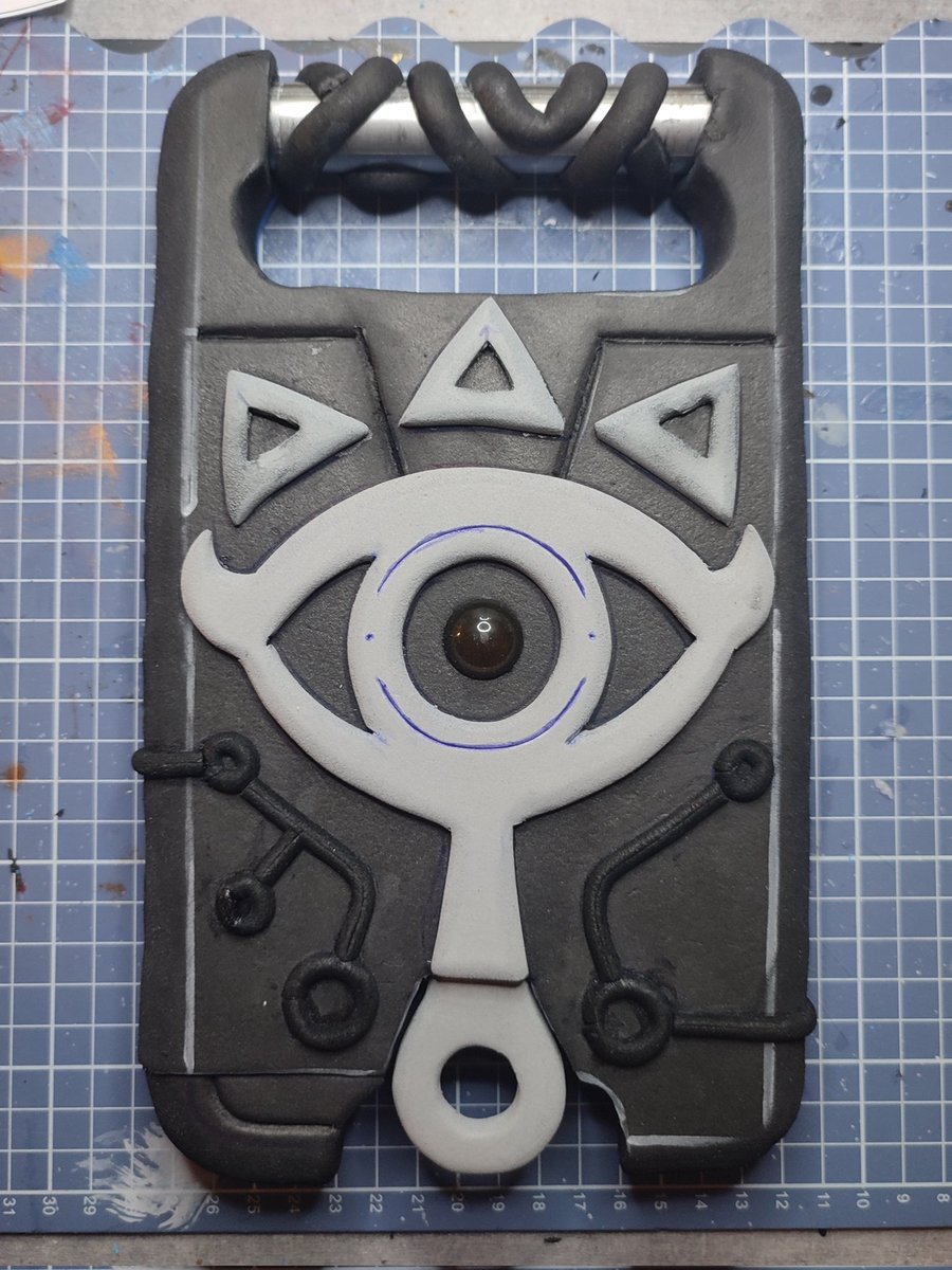 cosmesven's tweet photo. Eva foam from @Cosplayshop_be 
And pattern from @Soulvash ! https://t.co/5fgYC0e2lm