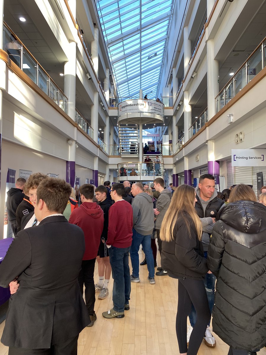 Over 400 potential students and their guests attended our Open Evening last night! ✨ We hope everyone found what they were looking for, and left the building feeling inspired and excited for their next steps #southdevoncollege #college #paignton #torbay