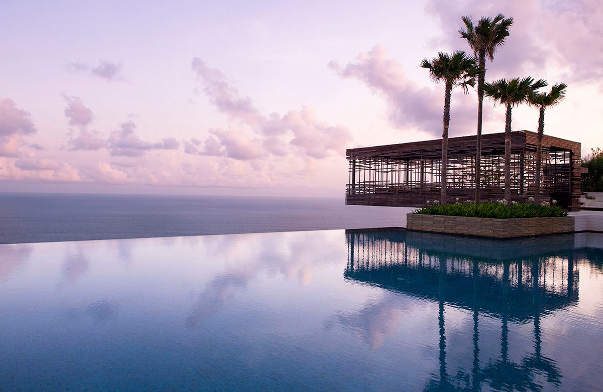trifargo's tweet photo. Indulge in a luxurious getaway at Bali’s Alila Villas Uluwatu
https://t.co/pwMhkonXK7

Sponsored Content
Alila Villas Uluwatu – the perfect luxurious resort in Bali to find peace and tranquillity. At this resort that feels15/03/2023 https://t.co/WoUGDMlbPn