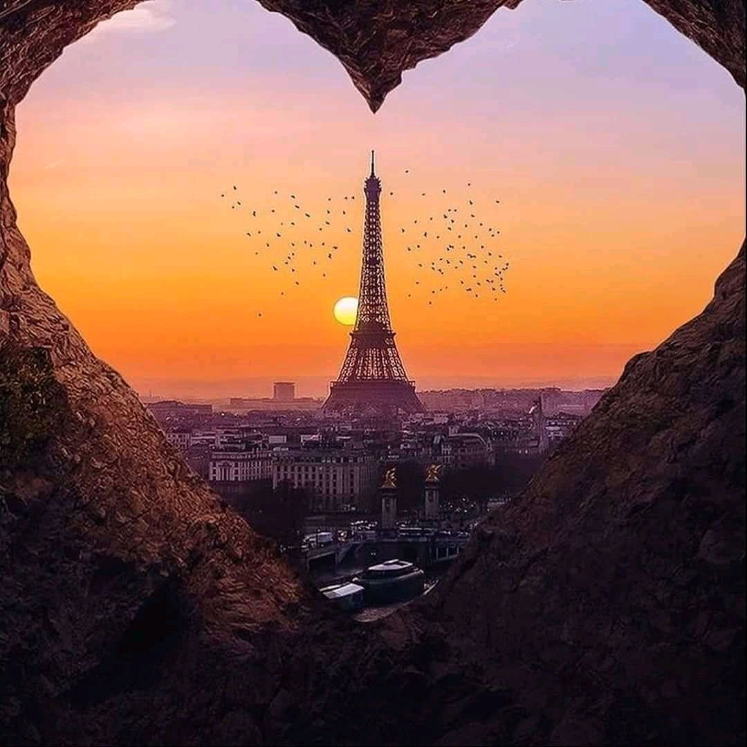 Eines Tages wird der Tod zu dir kommen.  Also lebe, solange du kannst: Reise und sieh die Wunder der Welt mit deinen Augen.  Sie werden sehen, dass das Leben lebenswert ist und es niemals Krieg geben sollte. 🌈🌹❤️