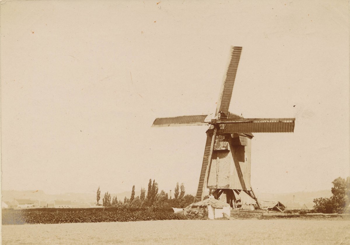 AsMoniqueTeneur's tweet photo. Photographie du Moulin d’Ypres. 

Consultable en ligne sur le site de la bibliothèque de Lille : https://t.co/Z5u66Psk4P https://t.co/gZdm2s0Pqo