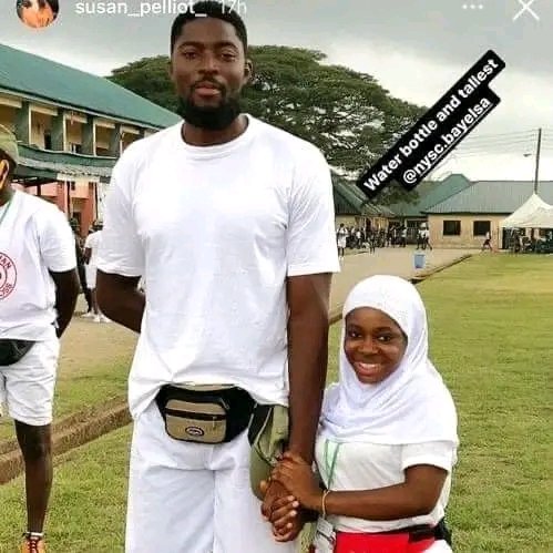 'Tallest and shortest' Corps members fall in love after meeting at NYSC orientation camp

Credit: Lindaikejiblog
