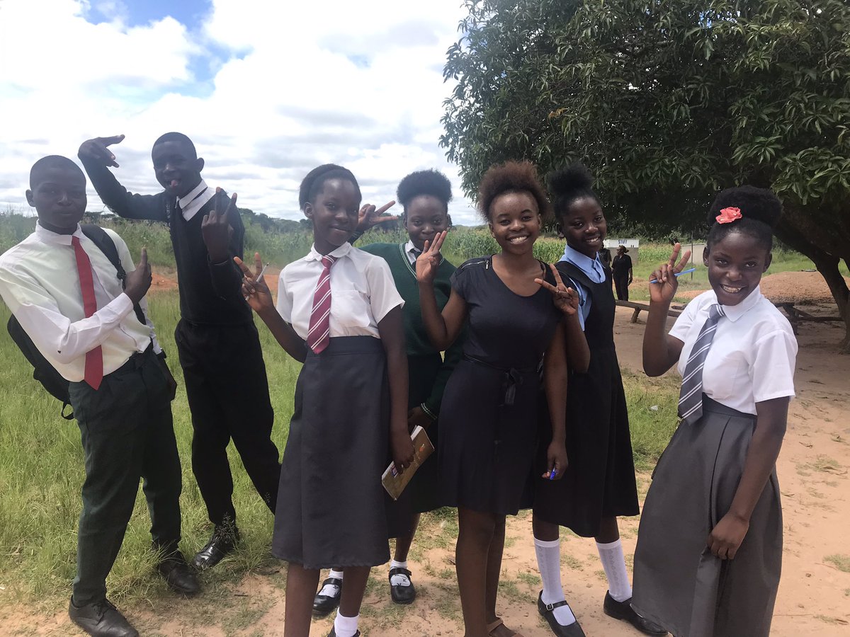 Claiming their right to quality education! 💪🏽💪🏾💪🏿

These children from Masaiti #Zambia advocated for better school facilities🏫 Soon new desks, more teachers and renovated toilets became reality! 🌟🌟🌟 

#SweZam collaboration 🇿🇲🇸🇪
