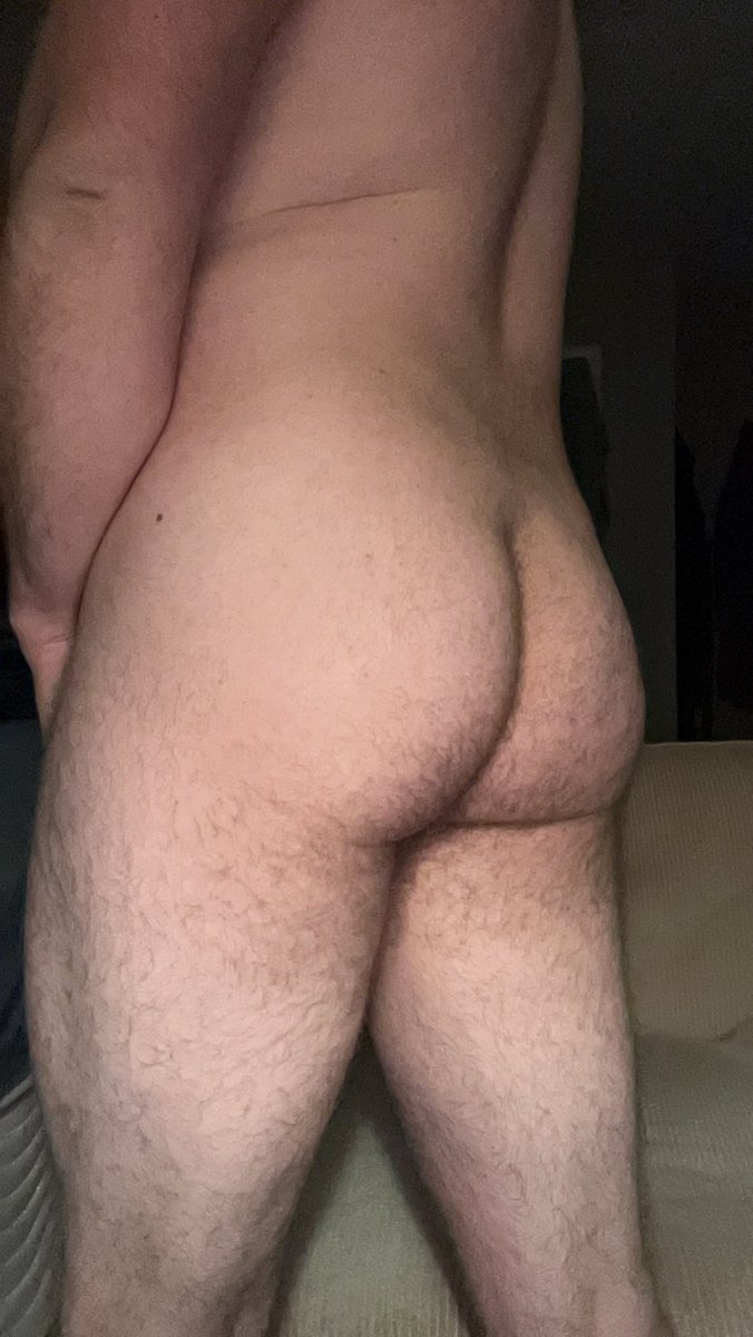 Hairy Big Bro tweet media