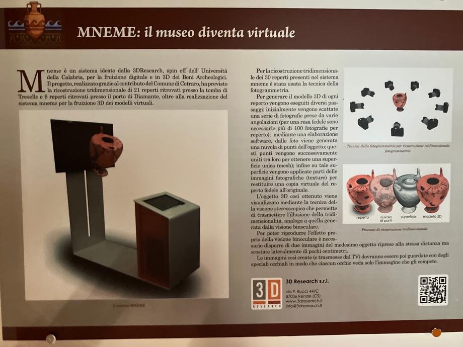 TBrettii's tweet photo. Il Museo dei Brettii e del Mare permette ai visitatori di osservare i reperti in 3D attraverso questo macchinario.  #ASOCMEDIE2223 #ASOCMEDIE @ascuoladioc @Monithon https://t.co/9qg78AoNKF
