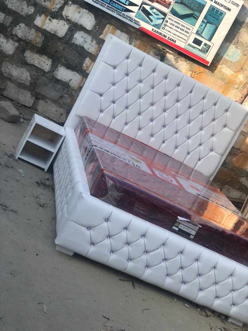 blessblessM's tweet photo. @YourFrenchFry Mazoezi lazima, na ulalie kitanda safi. 
Karibuni vitanda vyenye quality nzur na bei poa. 230k-250k.
No. 0752938216 tsap/call https://t.co/higdEgf1RB