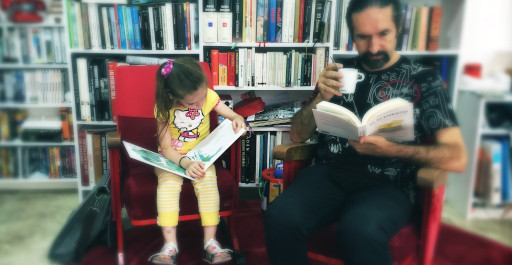 #CdPMarzo #Imagine por <a href="/_Sirolopez_/">Siro López</a> : «Leer y escribir es un acto profundo de creación que nos hace ser en los otros»
ow.ly/VUjS50NhCoN