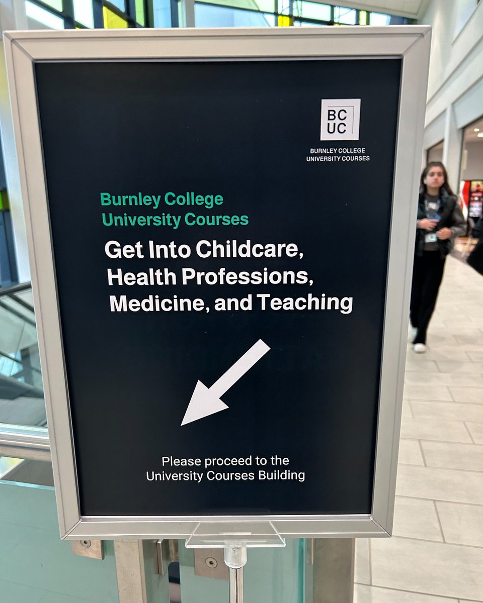 BurnleyUni's tweet photo. Ambitious individuals have been getting the support and advice they need to get in to their dream careers. Our Get in to Teaching, Medicine, Applied Health Professions and Education Professions Recruitment Event was a huge success.
#university #education #success #careers https://t.co/GCUeZF4w1Y