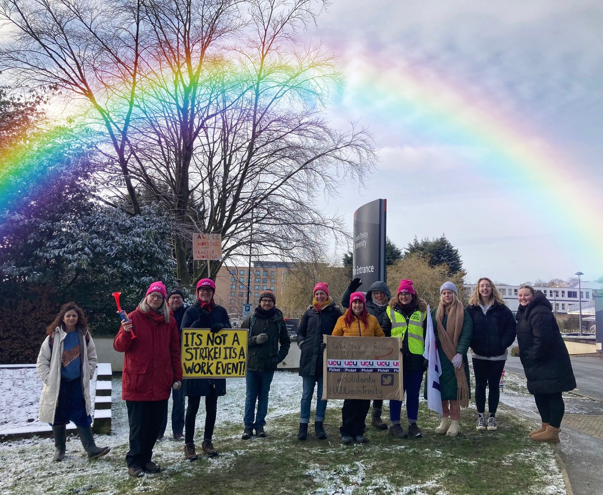 Another strike day, another amazing picket. Thanks to everyone who turned up to support. You’re all awesome!!!! <a href="/ucu/">UCU</a> <a href="/UCUYorksHumber/">UCUYorksHumber</a>