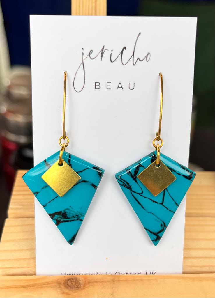 JerichoBeau's tweet photo. With Mother’s Day just around the corner why not gift her some lovely earrings, I’ll be at Gloucester green market in Oxford on Saturday or you can buy online use code 2for15 #oxford #oxfordshire #earrings #fashion #jericho https://t.co/NncEfsZLBF