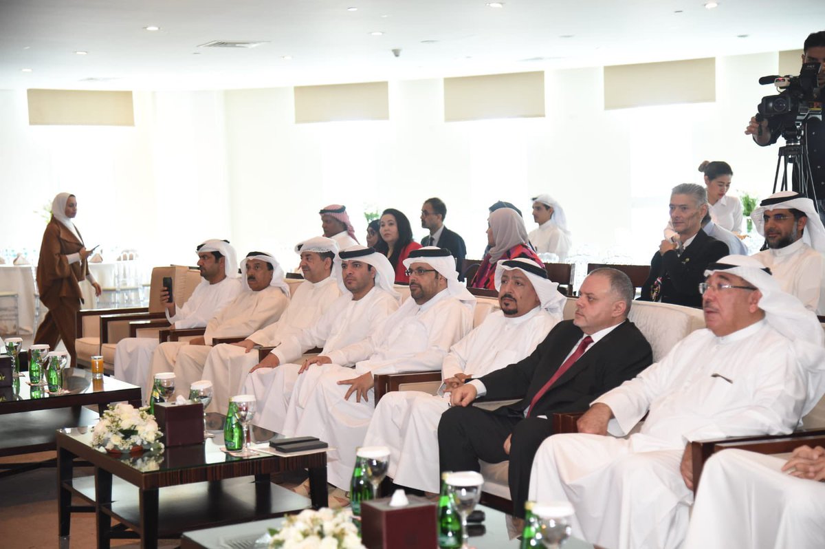 2/ على مواقع التواصل الاجتماعي، في فعاليات المؤتمر الخليجي الثاني تحت عنوان "تحديات الأمن السيبراني" تحت رعاية الجمعية الكويتية لأمن المعلومات بحضور المستشار حمد راشد المنصوري لدى سفارة الدولة.