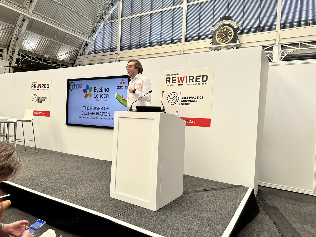 Standing room only on the best practice showcase stage this morning where @WeAreDrDoctor CEO @twhicher is chairing the session on empowering patients through digital health 🤩 #Rewired23