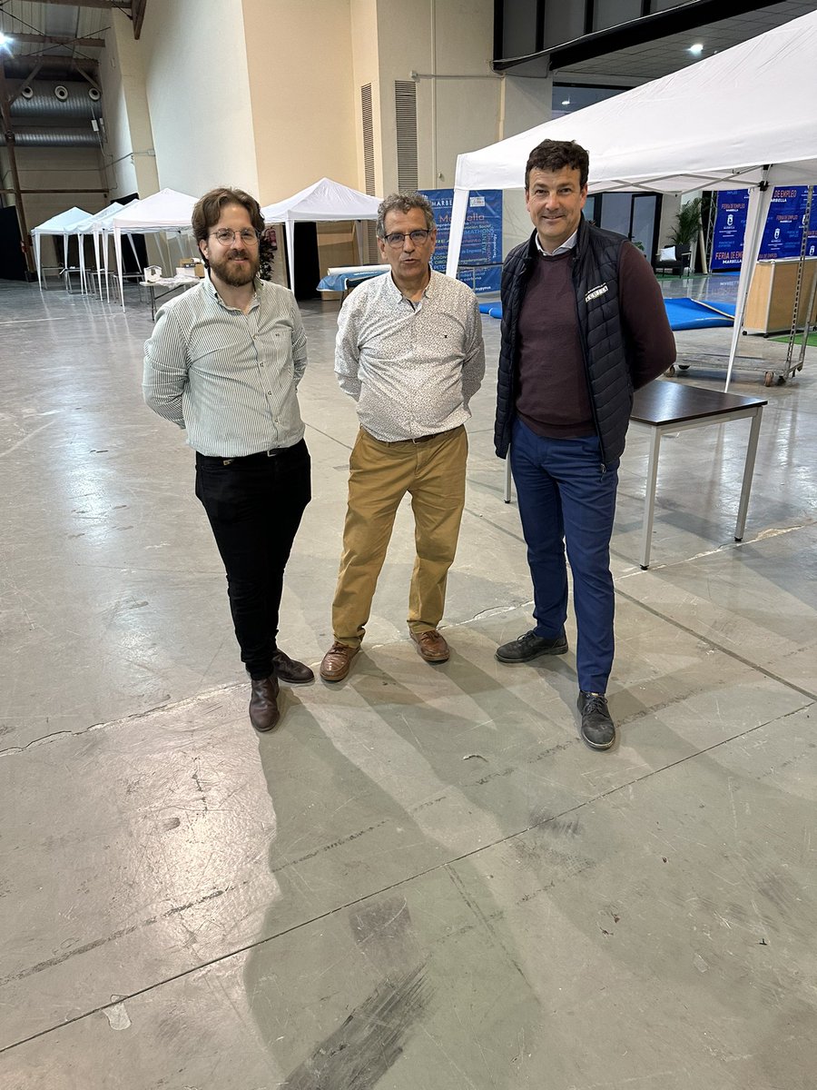 Edufrada's tweet photo. Hoy en la Feria de Empleo de Marbella, con una gran afluencia de público @rosasiles @PilarMarinMateo @crisgarre @GoVillamandos @epizarroleon @aemprende https://t.co/PLc8qJ24u2
