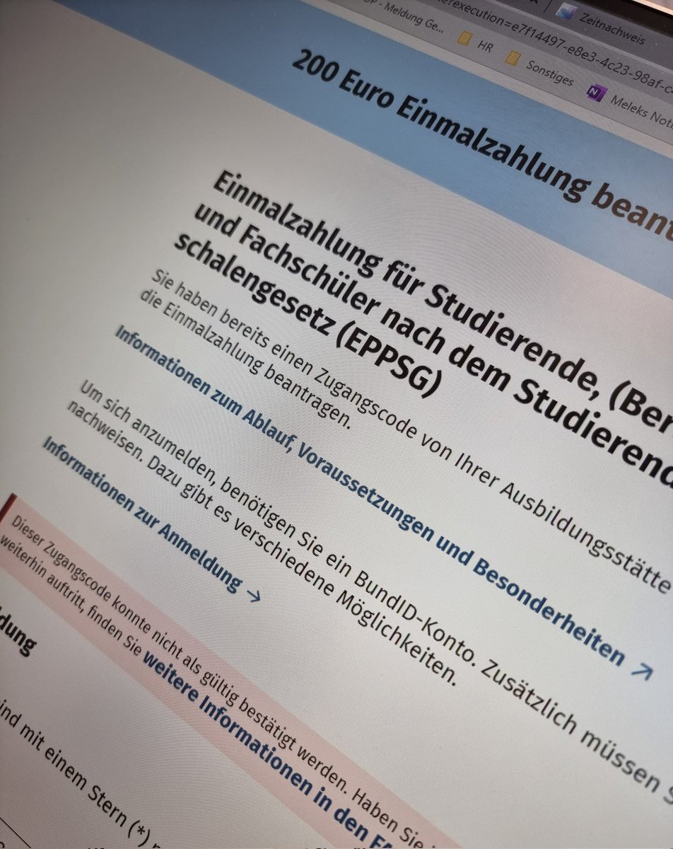 #Einmalzahlung200 @FOMHochschule Eure Zugangscodes funktionieren nicht 🙃 - 40min umsonst gewartet 🙃