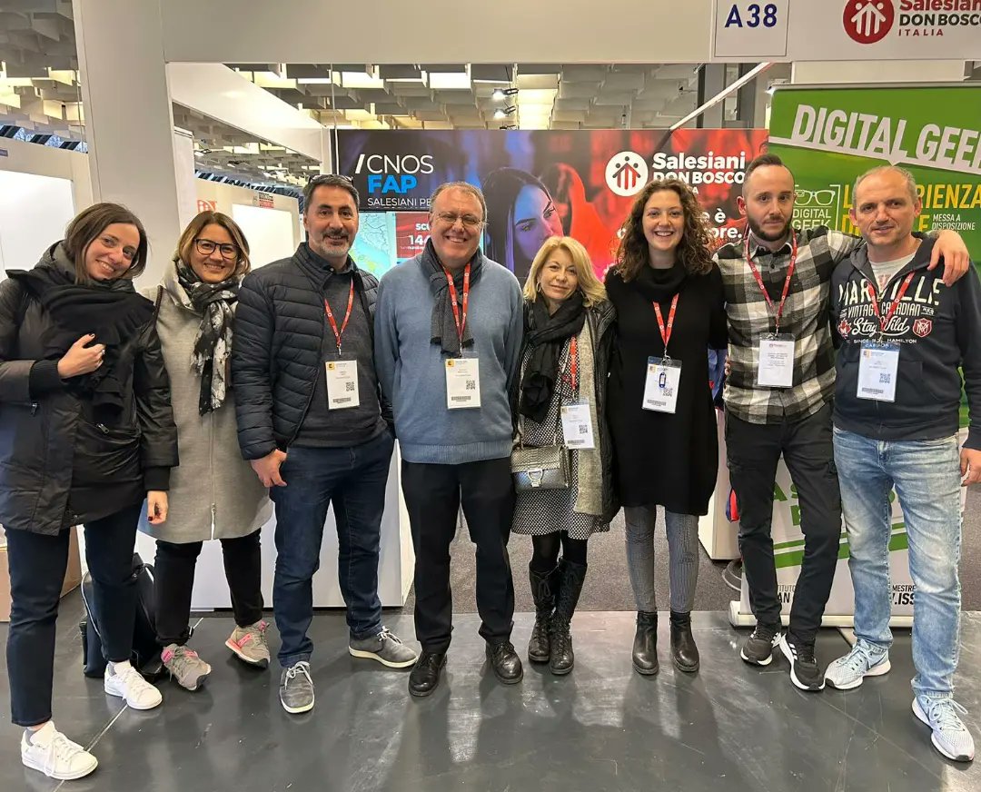 Cnos_Fap's tweet photo. Successo di partecipazione al nostro stand presso la Fiera Didacta
Focus sull'Educativo Digitale
https://t.co/f8U6jl2jyw
#cnosfap #salesiani #giovani #donbosco #educazione #innovazione #formazione #lavoro https://t.co/esOBSQooan