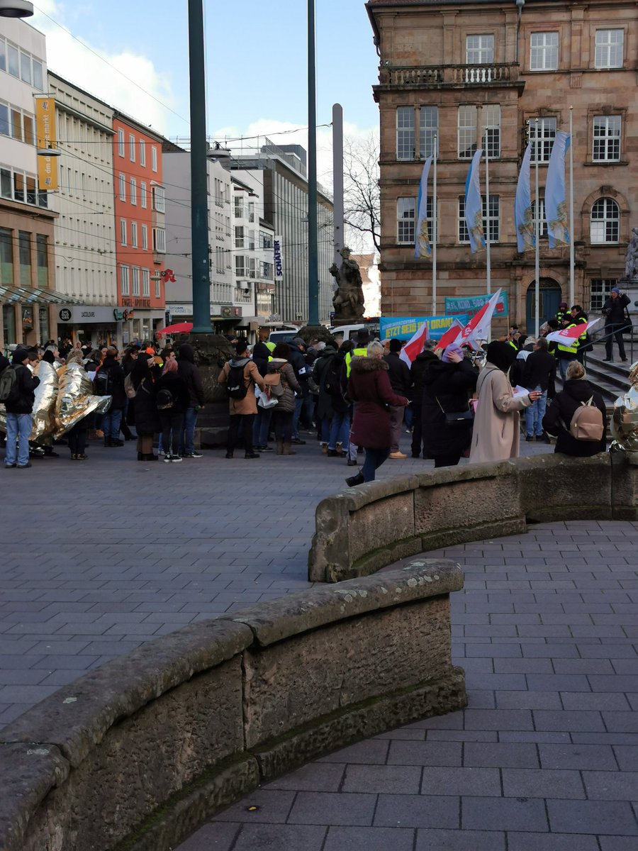 Vielen Dank Verdi für euren Einsatz!!!!
Denn die Politik pennt!!!