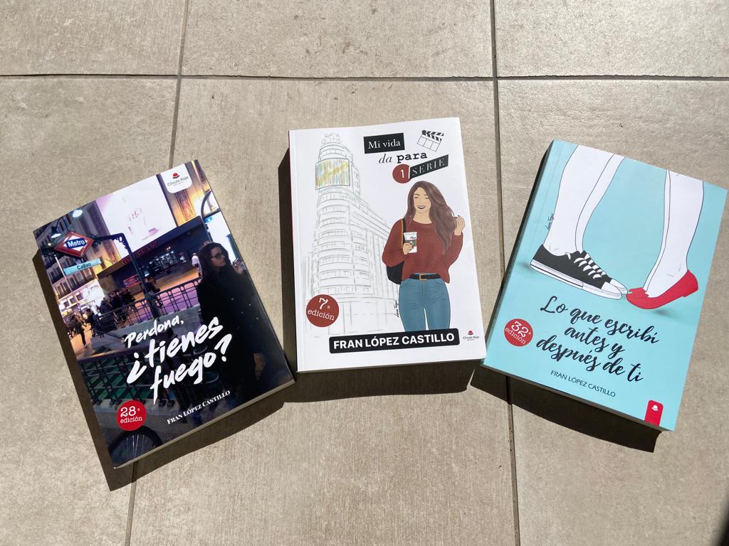 Recientemente he alcanzado los 32.000 ejemplares vendidos sumando las ventas de mis 3 libros, y quería hacer una pequeña lista de consejos sobre cómo lo he conseguido para quienes estén empezando. Abro hilo: