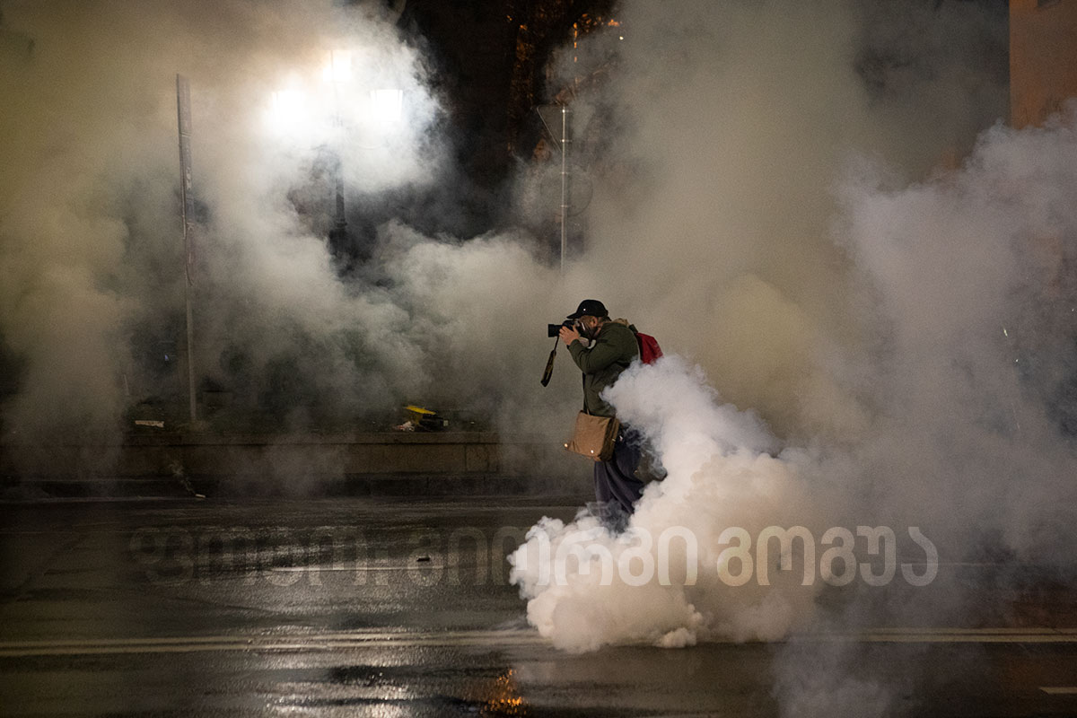 CharterEthics's tweet photo. On March 8, 2023, Georgian media representatives suffered injuries during the rally dispersal on Rustaveli Avenue.

The Georgian Charter of Journalistic Ethics strongly condemns acts of violence against journalists.

More: https://t.co/rm80EJouGP https://t.co/23FEw0olFR