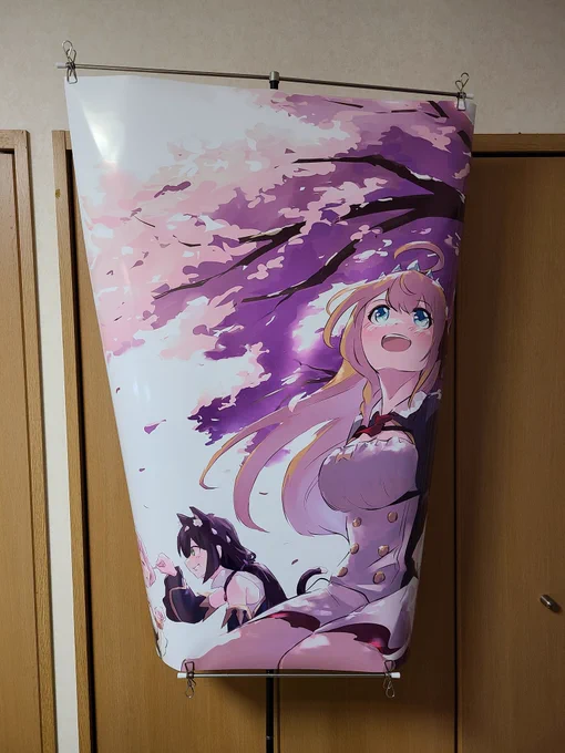 大百科、POSTA買った&amp;ポスターは準備できてたりする。デカく作りすぎて端っこクルクルなっとるけど(‾▽‾;) 