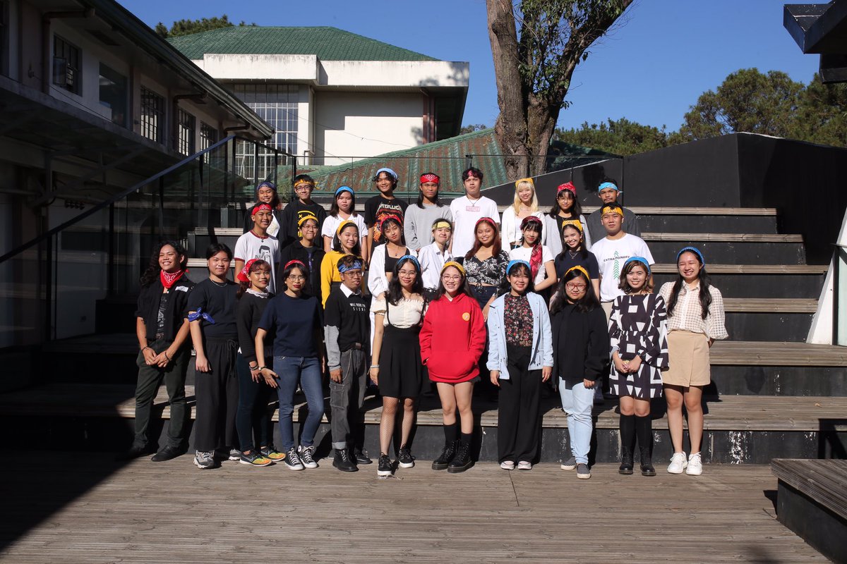 upbsva's tweet photo. LOOK: The organization photoshoot of the Society for the Visual Arts for the AY 2022-2023 Yearbook! ❤💛💙

#UPBSVA https://t.co/VWP3ckkkHE