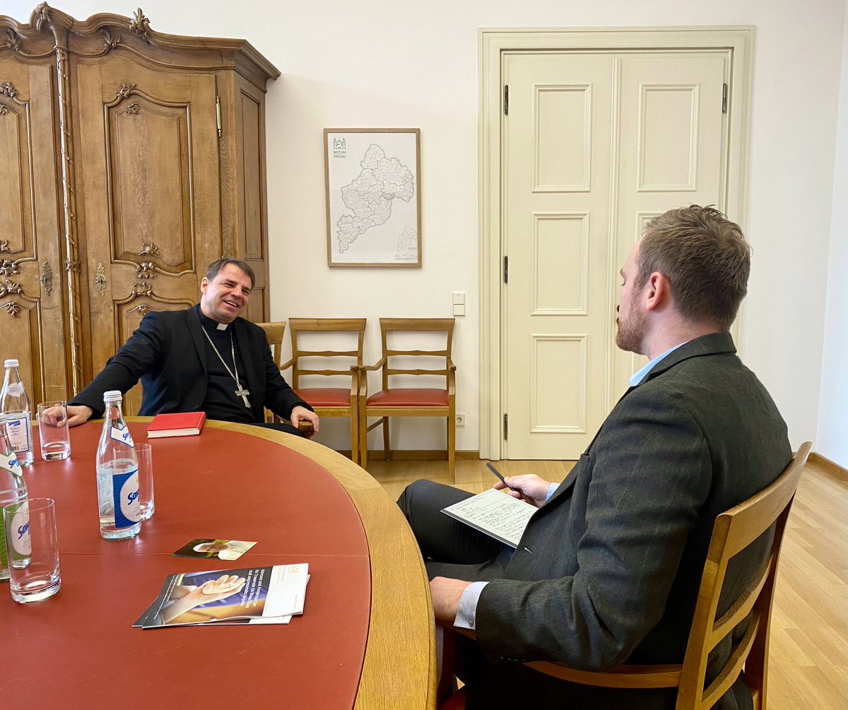 JLLiedl's tweet photo. “I hardly know any place in the world where liberalized Catholicism provokes growth. Where? Show me a place.”
Bishop Oster says that this approach will only accelerate the dissolution of the Church in Germany—and he is trying to offer something else in Passau.
Full story soon ✍️ https://t.co/IMGuKV4MFz