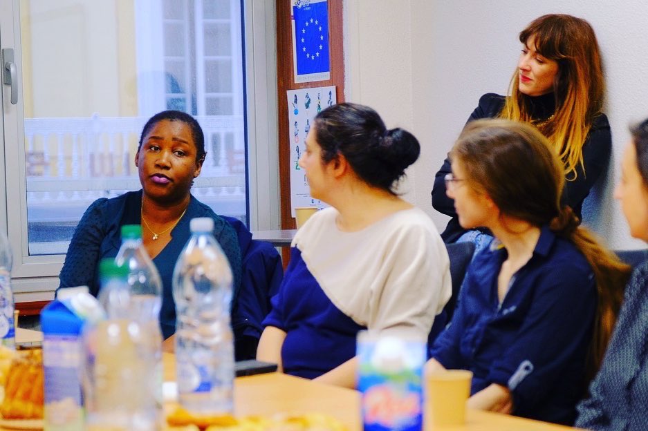 AMB_GrandEst's tweet photo. « A l’occasion de la journée internationale de lutte pour le droit des femmes,  nous avons accueilli la CeA pour présenter les actions menées par le CIDFF. Irène Eber, Ambassadrice de la mixité professionnelle et ingénieure méthode et industrialisation, a présenté son parcours. https://t.co/vluQfy6Jz6