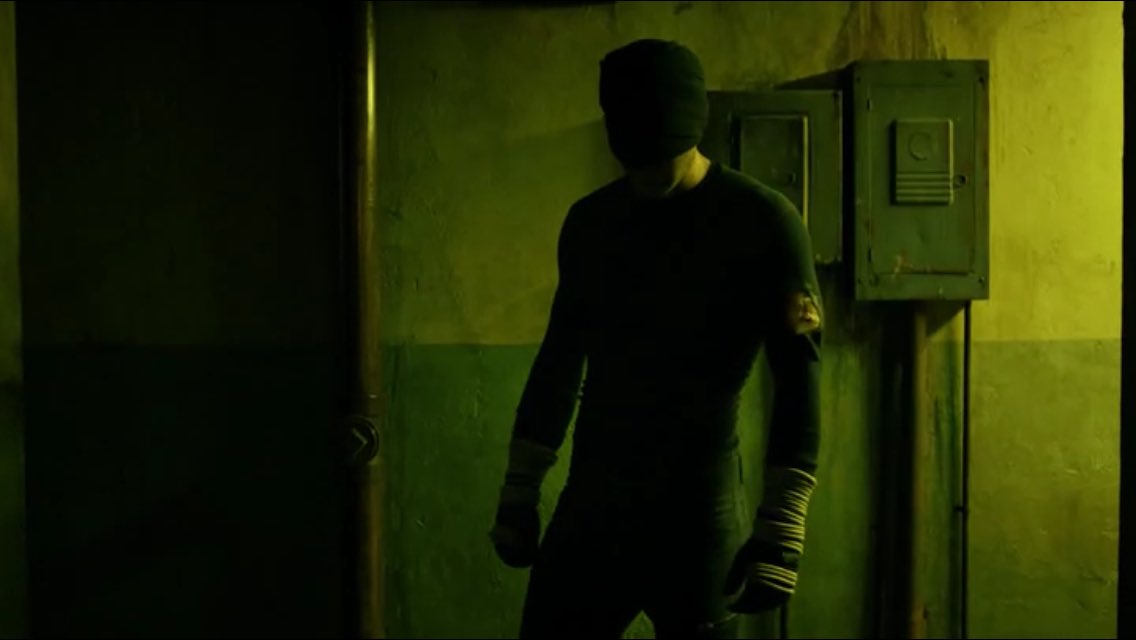 charliecoxfans's tweet photo. “His eyes would go dead and he’d start walking forward real slow…hands at his sides like he wasn’t afraid of anything.”

#JackMurdock #MattMurdock #Daredevil #DaredevilBornAgain #CharlieCox 🥊😈♥️ https://t.co/5xYUJqInbk