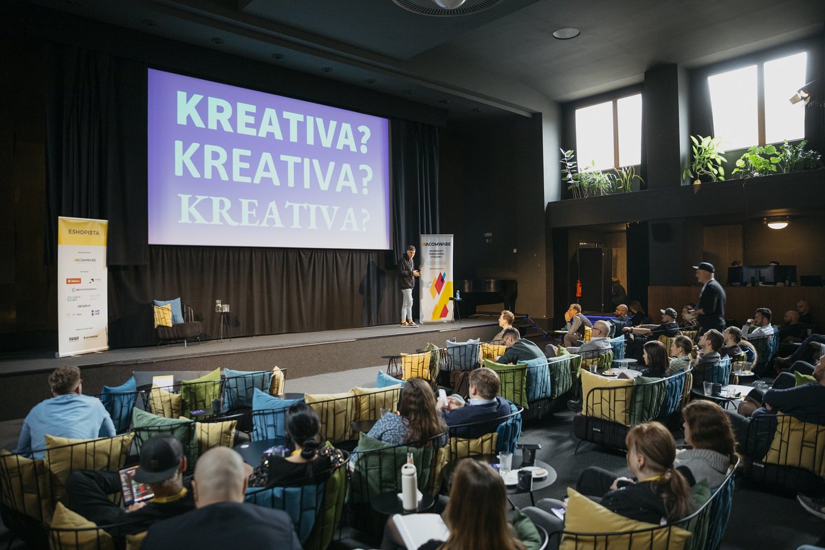 160 hostů, našlapaný program, 8 spíkrů, přednášky, velká panelová diskuse, setkání se špičkami české e-commerce. 👍 To byl další Eshopista - a vše se točilo okolo kreativy. 🎥 Díky, že jste přišli a spíkrům za sdílení know-how.