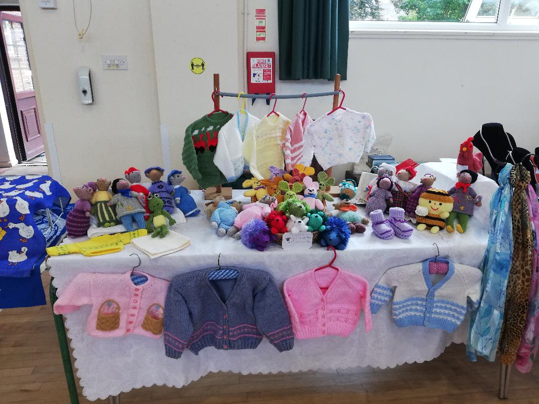 NeilSlade3's tweet image. Martha's Market, this Friday in the parish church hall, Church Road, Leatherhead. 10-11.30. All the usual stalls including cakes, pastries, preserves, knitted goods, tote bags and cushions, bric a brac, cards, haberdashery. @livingkt22 @LeatherheadLib @LeatherheadLife