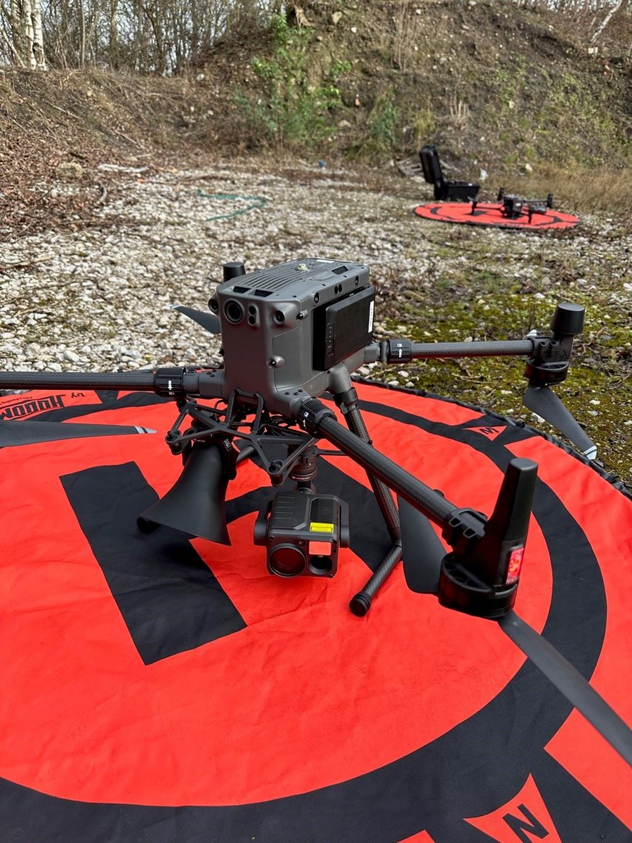 WYP Eye Above tweet media