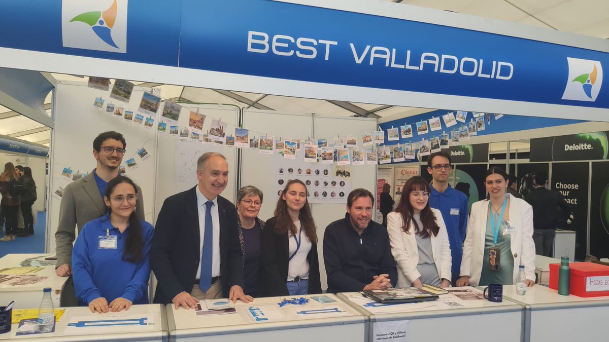 economicas_uva's tweet photo. ¡Gran éxito del despegue de la carpa @FiBESTorg #TourDelTalento en @economicas_uva! Gracias a todos los que os habéis acercado hoy a visitarnos, incluido el Rector @largo_rector y el Alcalde @oscar_puente_ y a todos los que habéis hecho posible esta iniciativa @FPdGi #SomosECOUVa https://t.co/dtGv3IJgRm