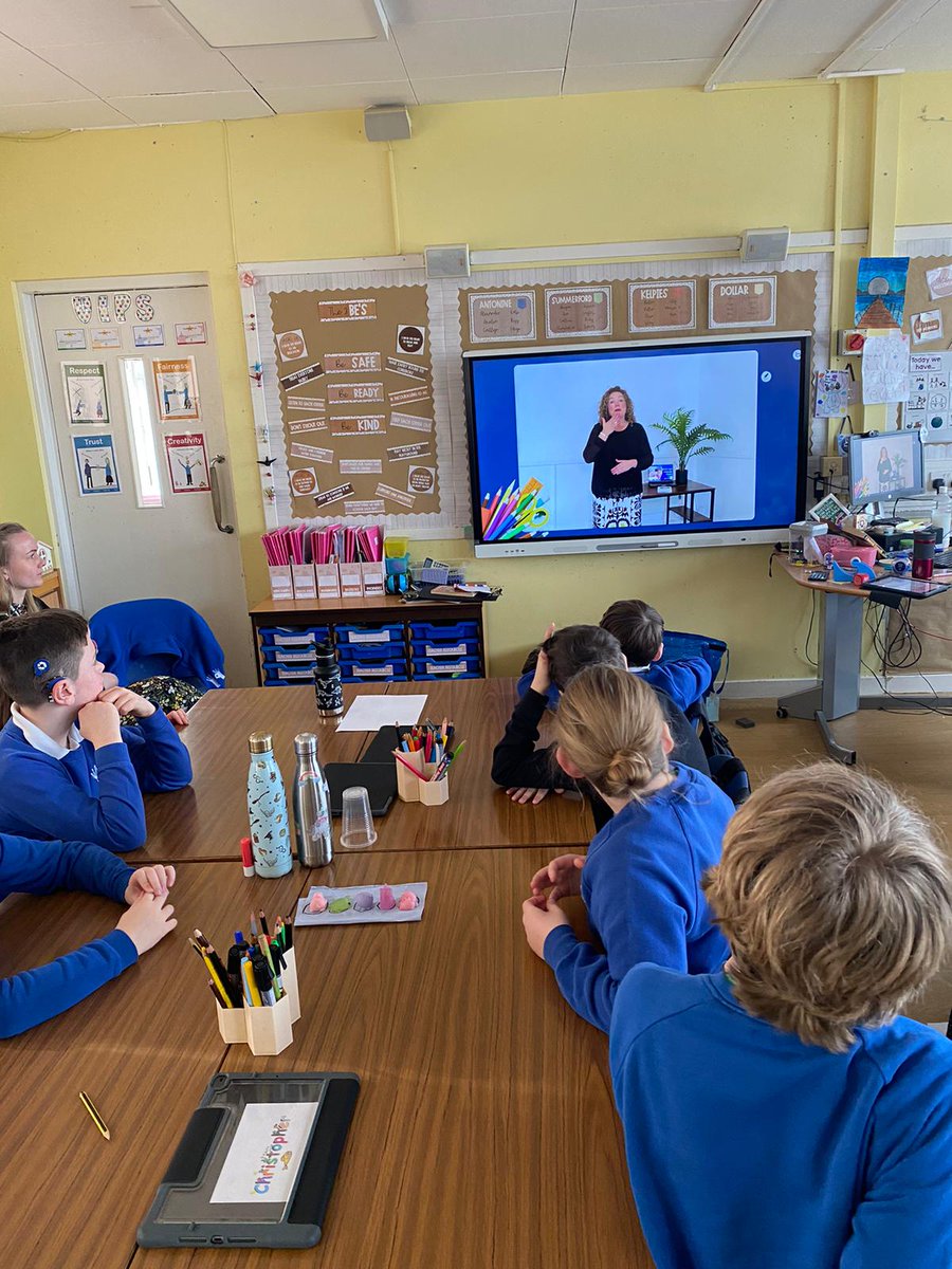 WindsorParkFalk's tweet image. Primary 6 participated in @SignatureDeaf sign language lesson. It opened lots of discussion about regional signs and BSL grammar structures. Well done everyone! 🙌🏼#SignLanguageWeek #BSLAlly #SLW2023