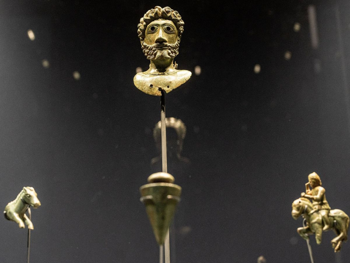 Join us and Dr John Pearce online tomorrow at 4:30pm for a live talk - Gods in Bronze: The Pantheon of Roman Britain and the Portable Antiquities Scheme.

Free to watch! Find out more 👉 yorkmuseumstrust.org.uk/whats-on/event…