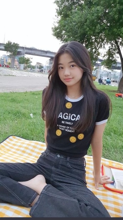 Shininrana's tweet photo. [ SMNGG 23 ] updates!!!!!!

-according to op na Haeun is confirmed to be debut as smngg 23

- look like she going to be center of group 

#nahaeun #smngg #smtrainee #smrookies #SMNGG_SHOWCASE 

#SMNGG_SHOWCASE https://t.co/EVyq64p8vy