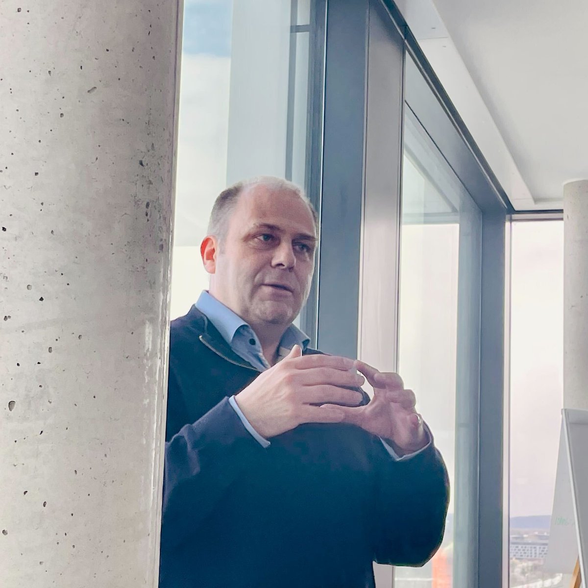 Starker Kick-off des <a href="/marispace_x/">Marispace-X</a> Consortium Meeting in Karlsruhe mit einem Strategischen Überlick durch Rainer Sträter, Head of Global Platform Hosting @ionos_cloud. "We build something that is a game changer“ . 
Zwei Tage mit Vorträgen, Workshops und intensivem Austausch 1/2