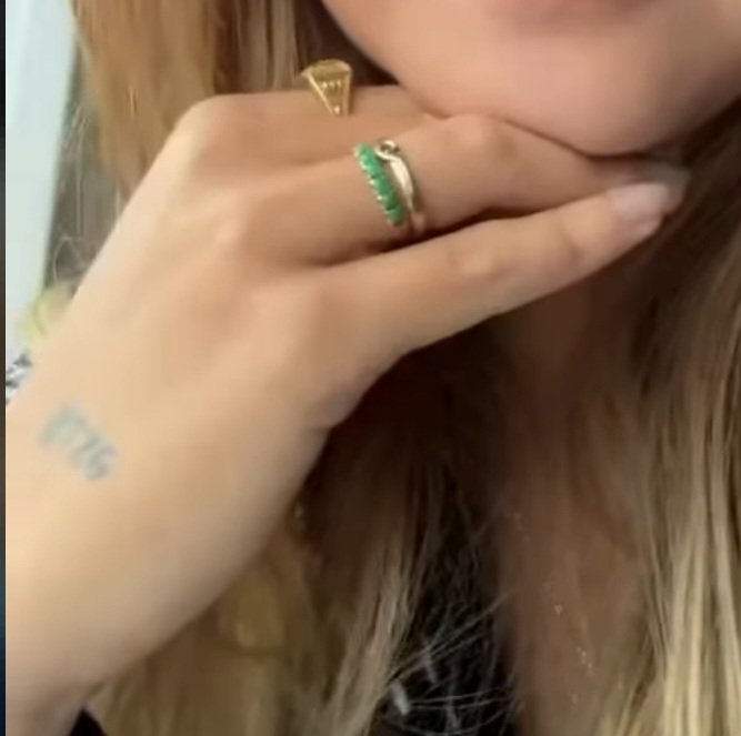 Thinking about KTY's makeup artist covering up this tatoo every morning before filming

#SaveWarriorNun #WarriorNun #kristinatonteriyoung