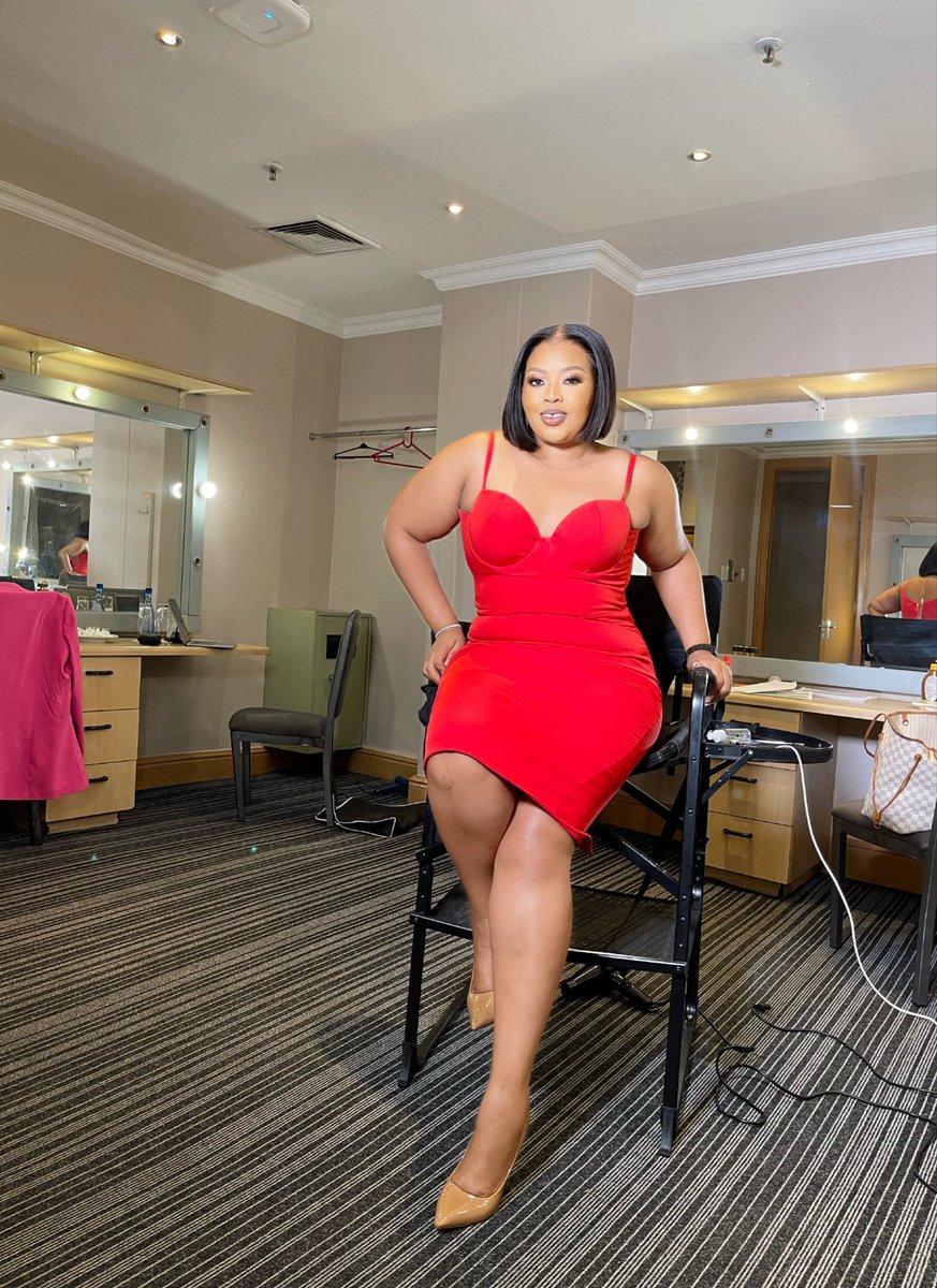 Anele Mdoda tweet media