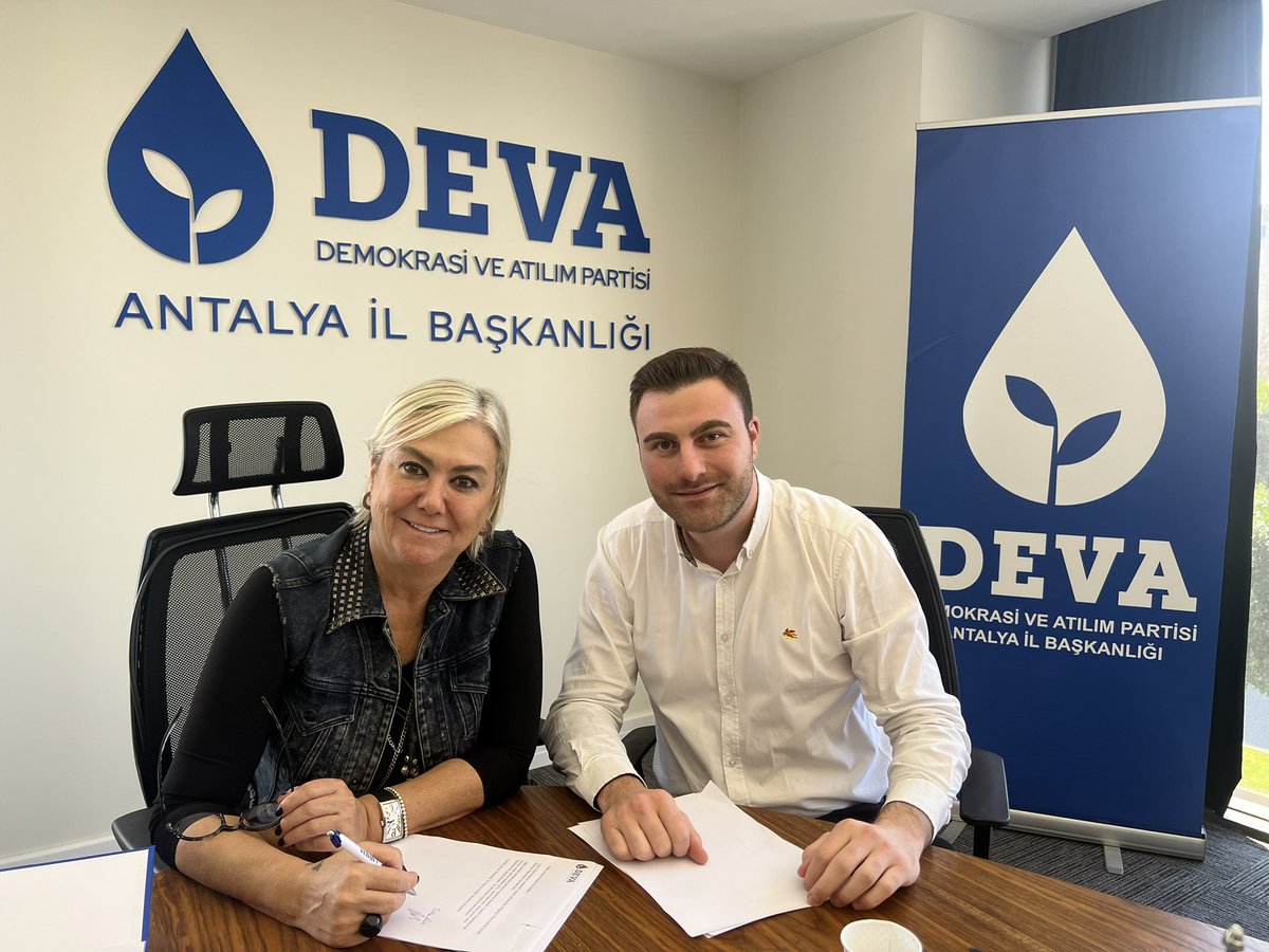 İl başkanımız sayın Selda Öner’in 28. Dönem Milletvekili Aday Adaylığı formunu doldurduk. Ülkemize ve şehrimize hayırlı uğurlu olsun.