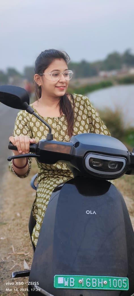 SubhadipDatta19's tweet photo. Fun with Ola @bhash @OlaElectric #colourcharged #long drive https://t.co/4o3Wabebl5