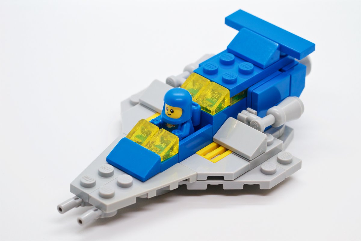 mrkgoo's tweet image. Because everyone deserves a Galaxy Explorer!

#Lego
#ClassicSpace
#Minifigure
#SpaceBaby