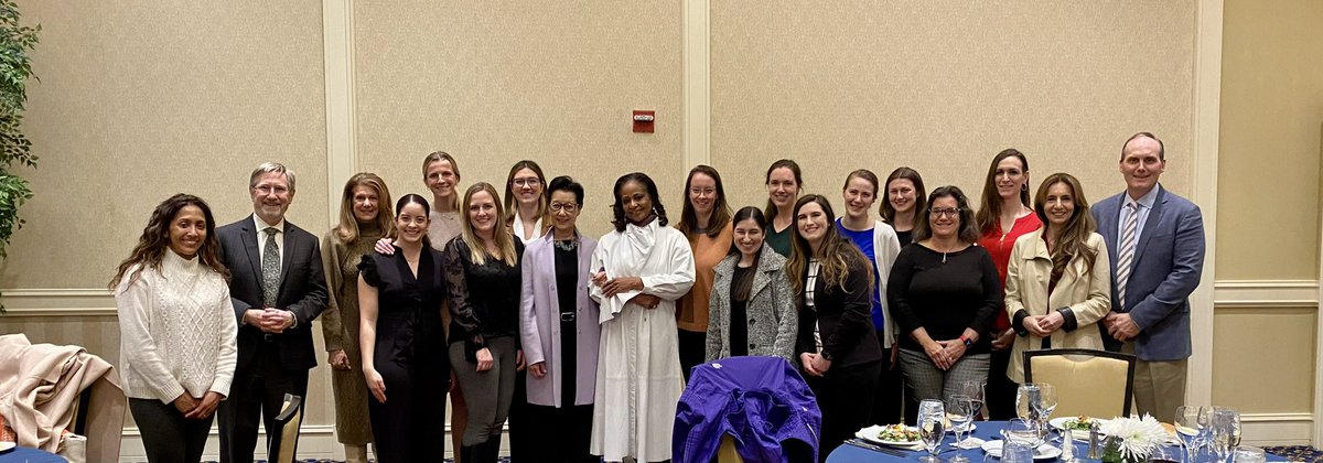DukeSurgRes's tweet image. Thanks to @AwsDuke @DukeGSIG for hosting us last night! Looking forward to a great @DukeSurgery AWS Grand Rounds featuring @DrShelleyHwang and Dr. Tammara Watts! @DukeSurgOnc @Duke_Oto