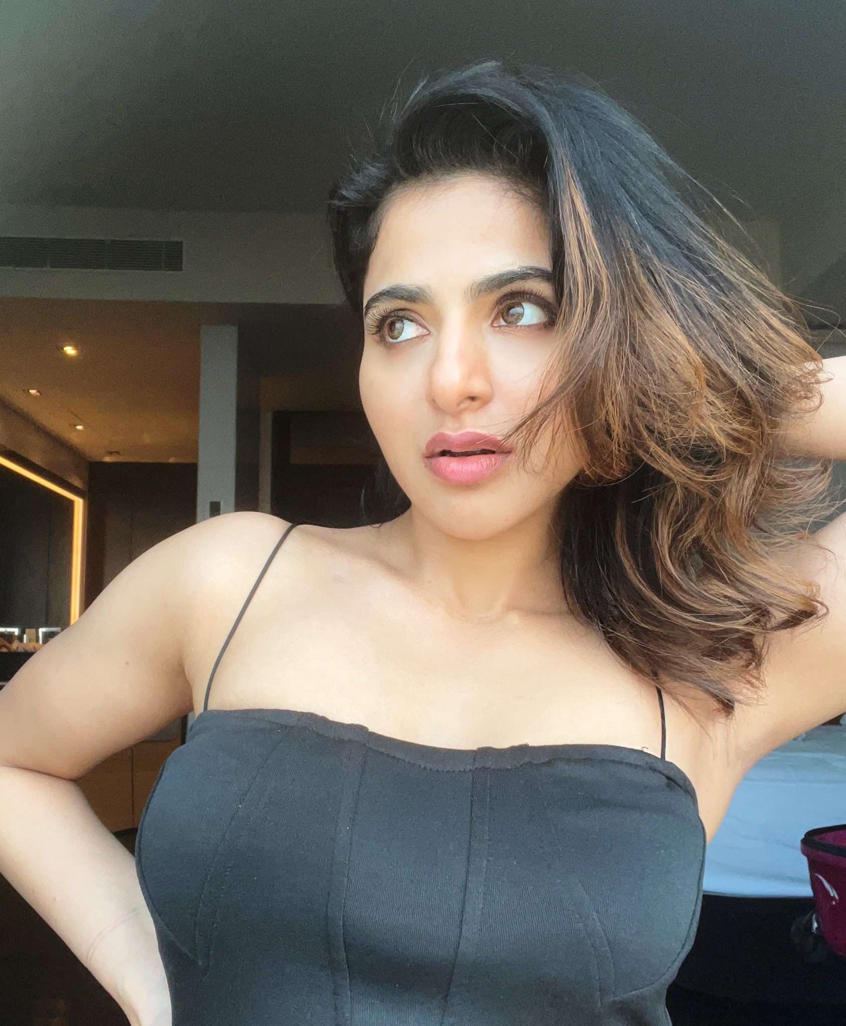 FrQdhhVaYAAIGD_?format=jpg&name=large