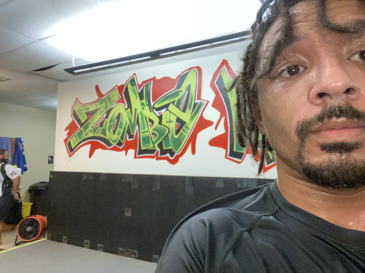 no better way 
to start the day 
than a j
a brew
n jiu jitsu 
🥋☕️💨