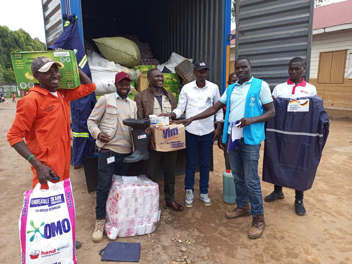 We have with excitement this afternoon  received a consignment of assorted WASH items from @MalteserInt to help strengthen the diverse life saving WASH interventions at Nyakabande Tc in Kisoro. @AA_stabilisiert @UNHCRuganda
#Refugees 
#WWWeek