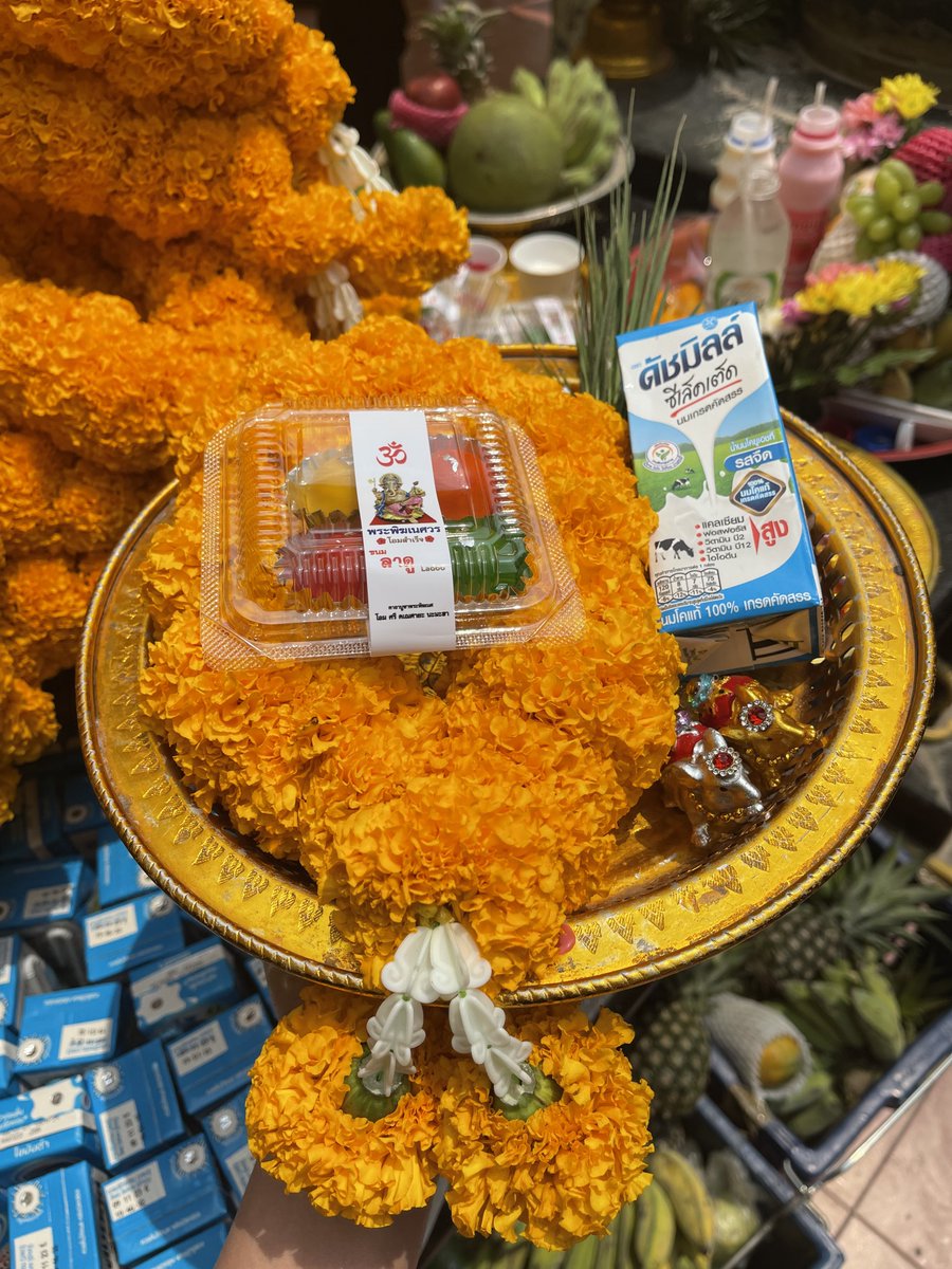 จองชุดฝากถวาย ทักไลน์ @ ค่า 🕉🕉 tweet media