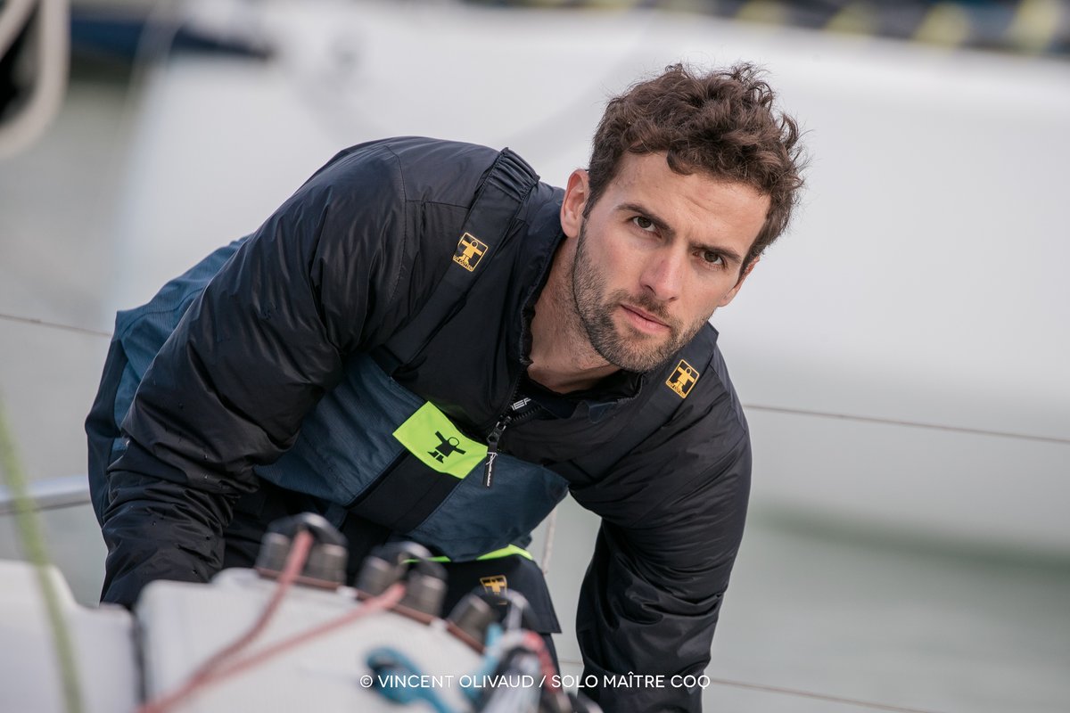 SoloMCoQ's tweet photo. Hugo Dhallenne sur YC Saint-Lunaire (N°28) 1er à la 1ère  marque du parcours https://t.co/8JNEsqwGSc