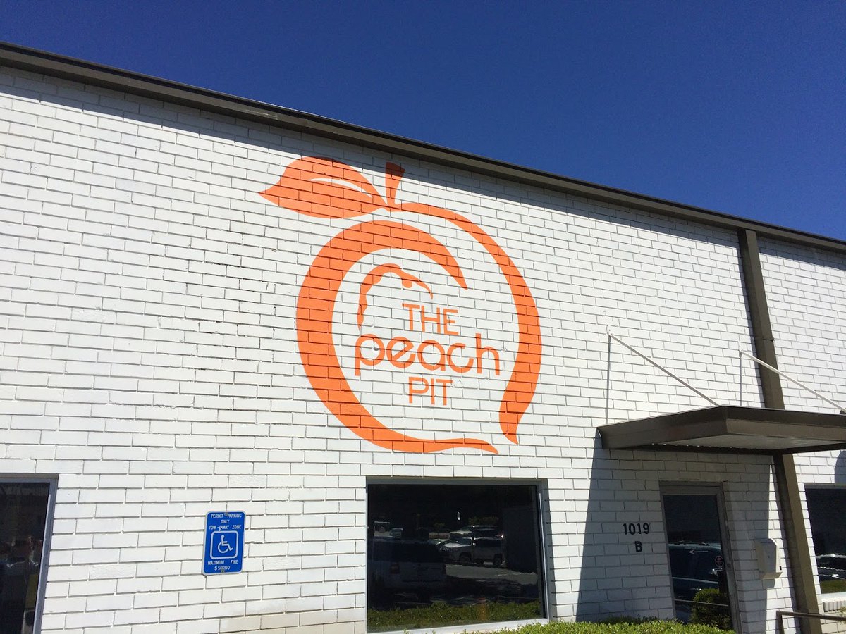 chandleesons's tweet photo. The Peach Pit Gymnastics Collier Rd NW, Atlanta! We are under contract to remodel this entire space! 🙌

Keep us in mind to fulfill all of your building construction needs, we can handle any project, from big to small! ⚒️👷

#Commercial #Remodel #Renovation #Atl #GiveUsACall https://t.co/NOxtBmU711