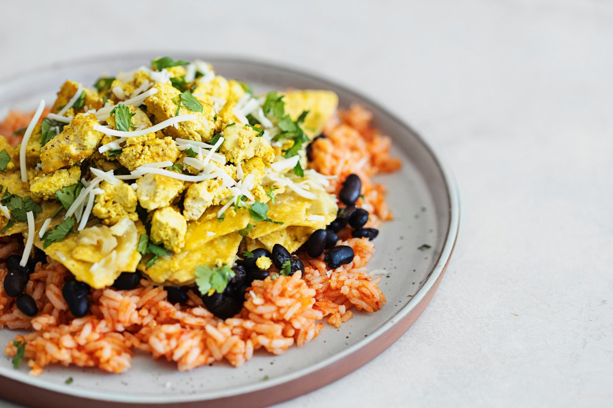 These #vegan Chilaquiles are mouth-watering! 😍 #ChooseChickenFree 
veganuary.com/en-us/recipes/…